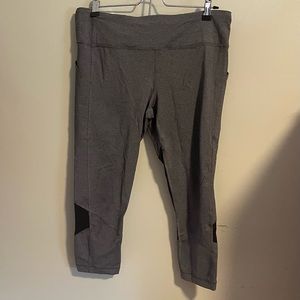 Lululemon Pace Rival Mid-Rise Crop 22”